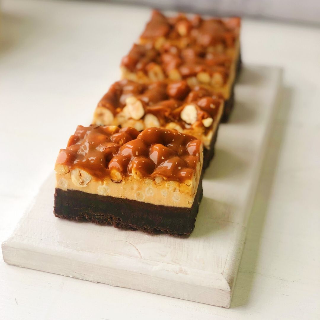 Пирожное "Брауни с карамелью и фундуком" изображение 5