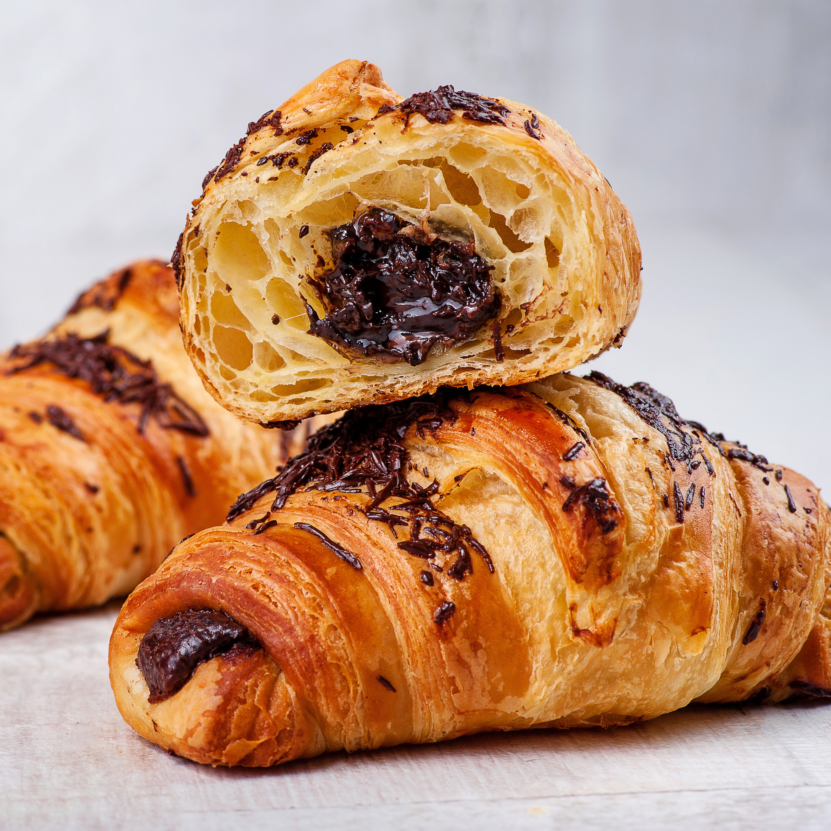 Круассан для выпекания с орехово-шоколадной начинкой изображение 2