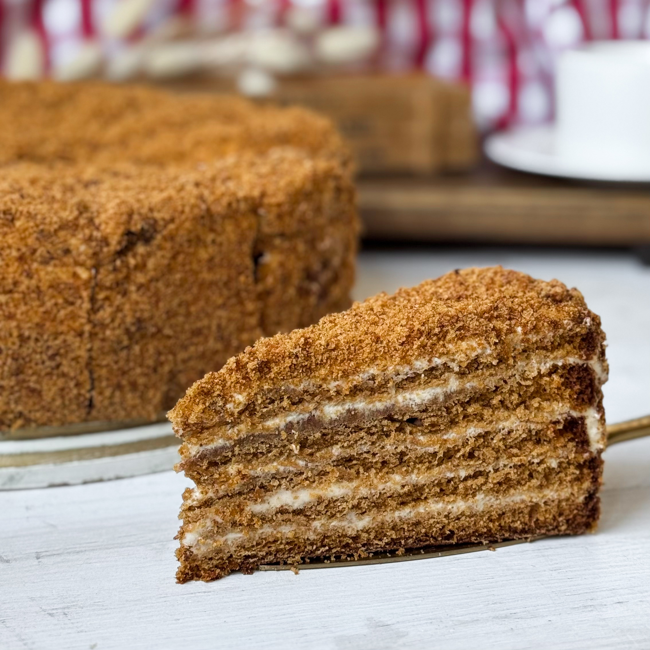 Класический медовик с традиционным вкусом. изображение 1