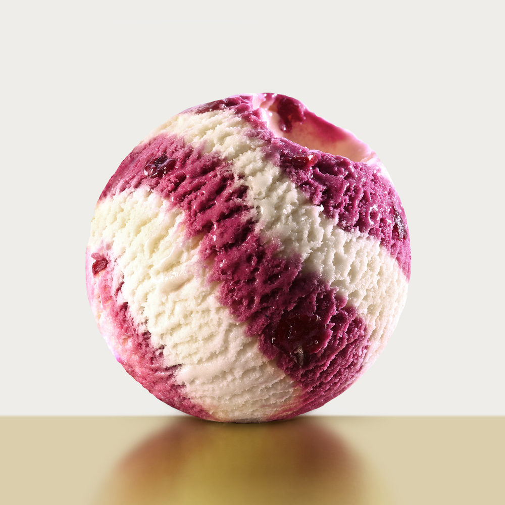 Вишнёвый замороженный десерт с йогуртовым вкусом и насыщенный вишневый сорбет с кусочками вишни  изображение 1