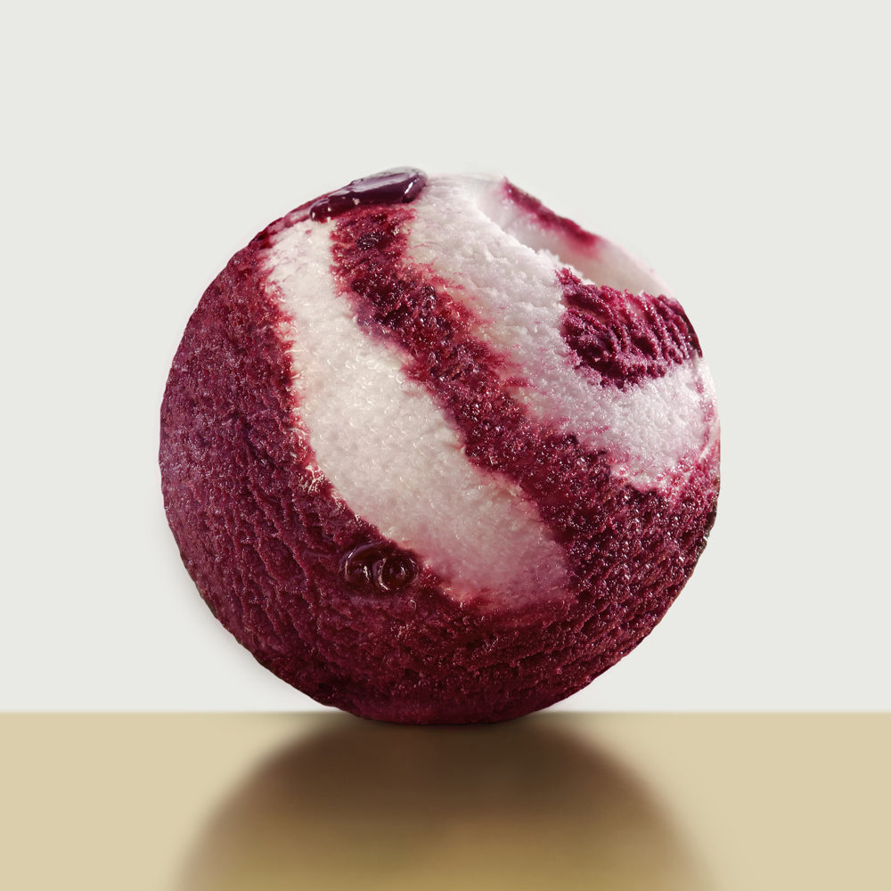 Восхитительная смесь кассис-сливок с черной смородиной и йогуртовым вкусом. изображение 1