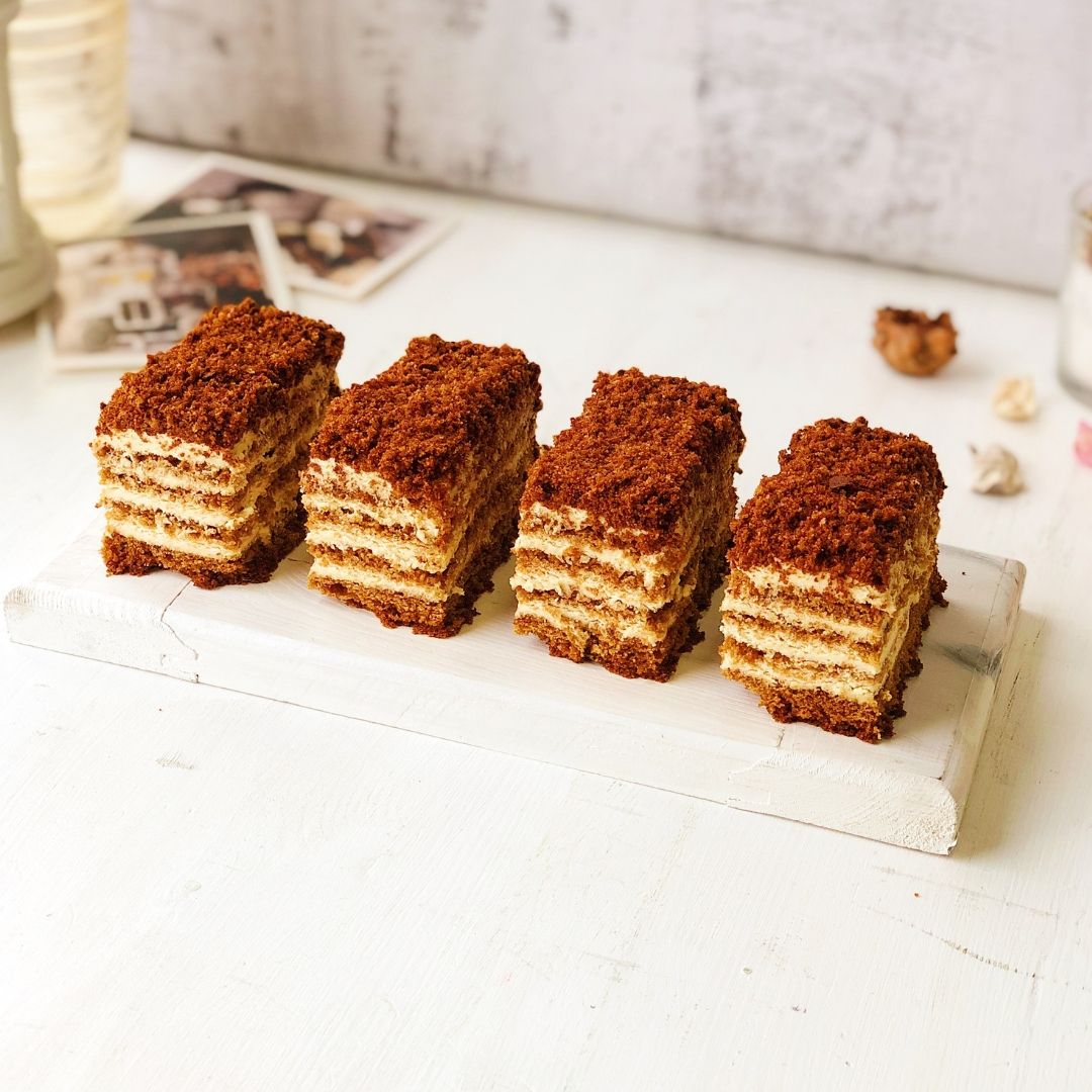 Класический медовик с традиционным вкусом. изображение 2