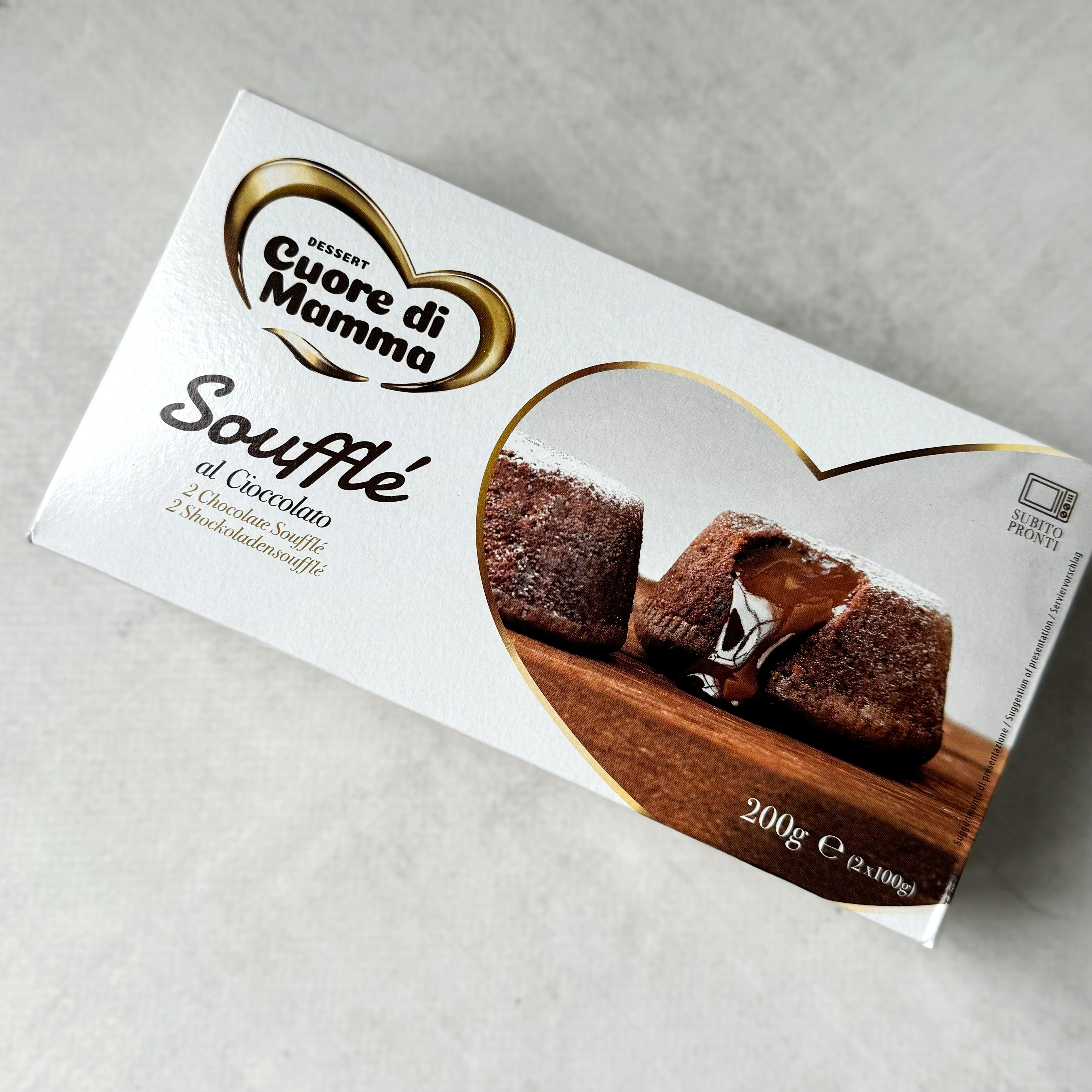 Пирожное из темного шоколада «BarryCallebaut» (Южная Америка) с жидким шоколадом внутри. изображение 9