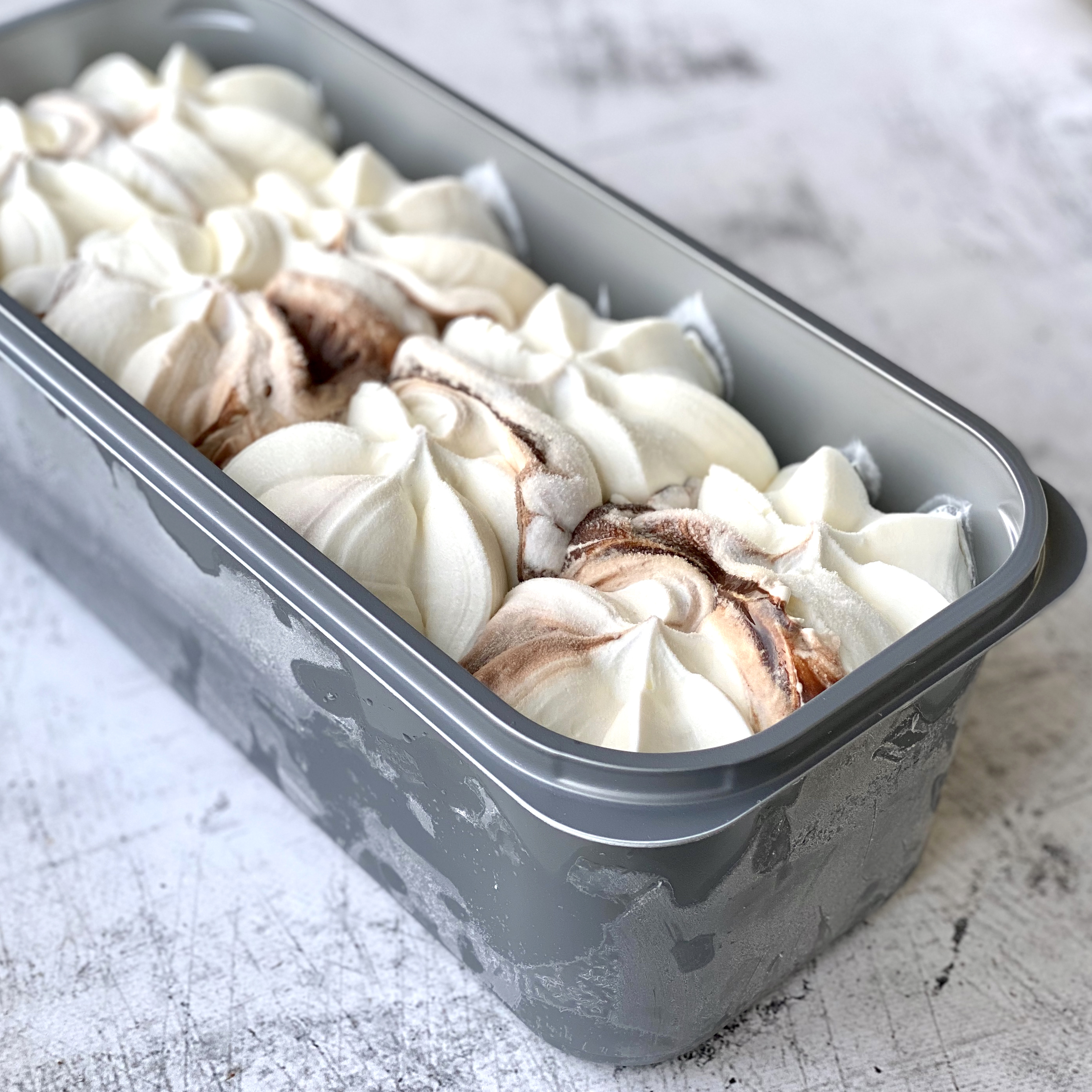 Пломбир с ароматом ванили и шоколадным топпингом "Чоко" 12% изображение 1