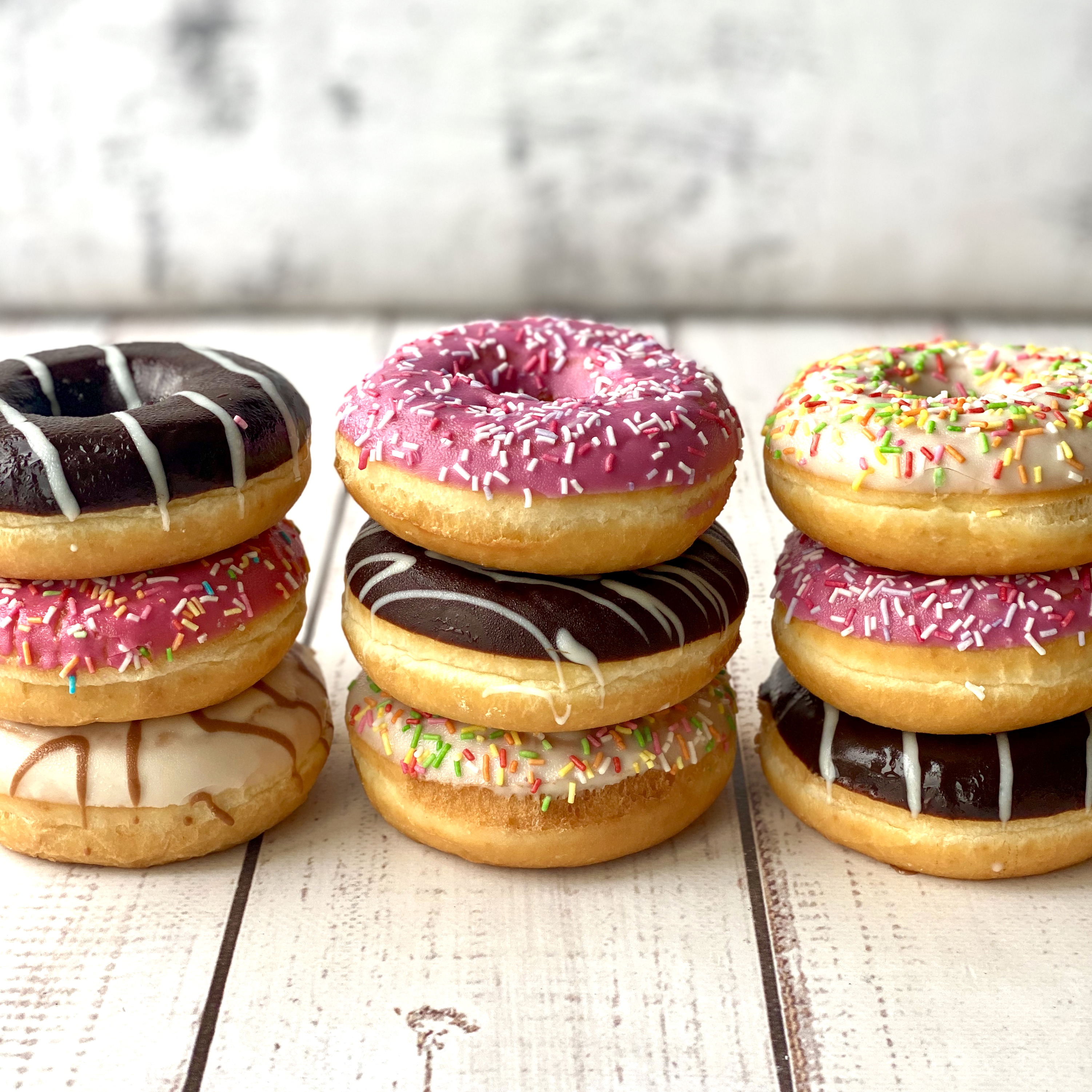 Ассорти пончиков 6 видов по 3 шт изображение 1