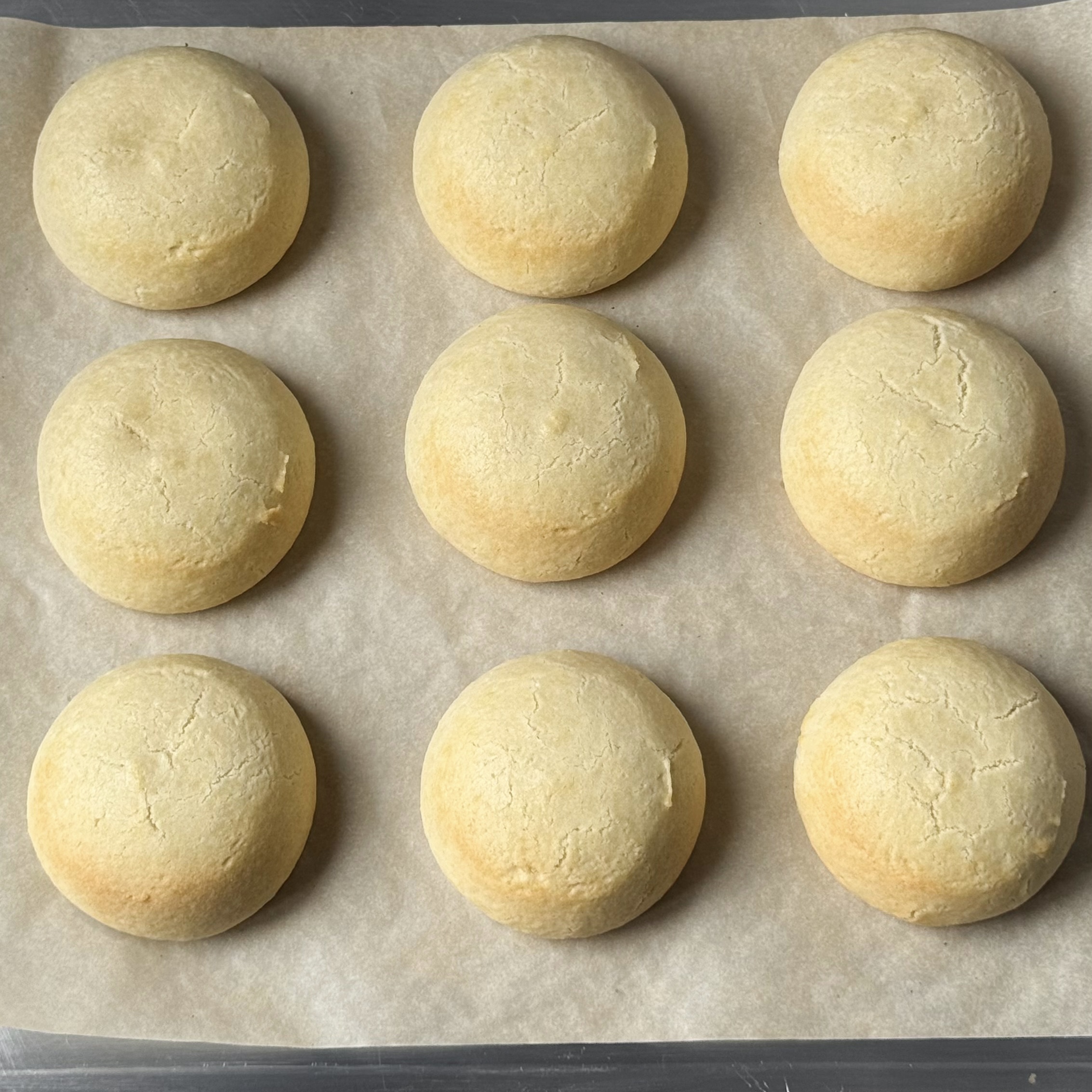 Идеальное сочетание нежного рассыпчатого теста и кремообразной творожной начинки.  изображение 2