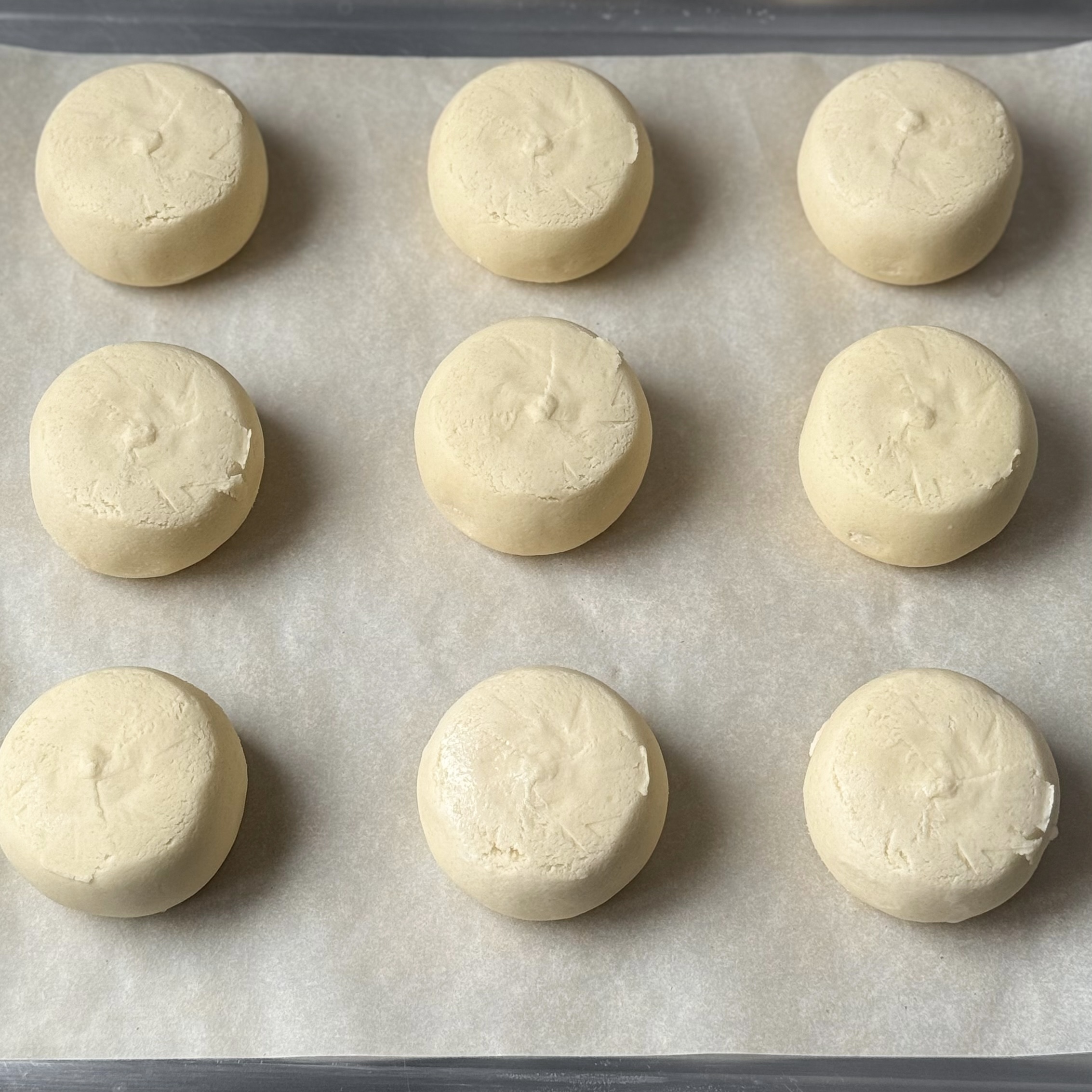 Идеальное сочетание нежного рассыпчатого теста и кремообразной творожной начинки.  изображение 8