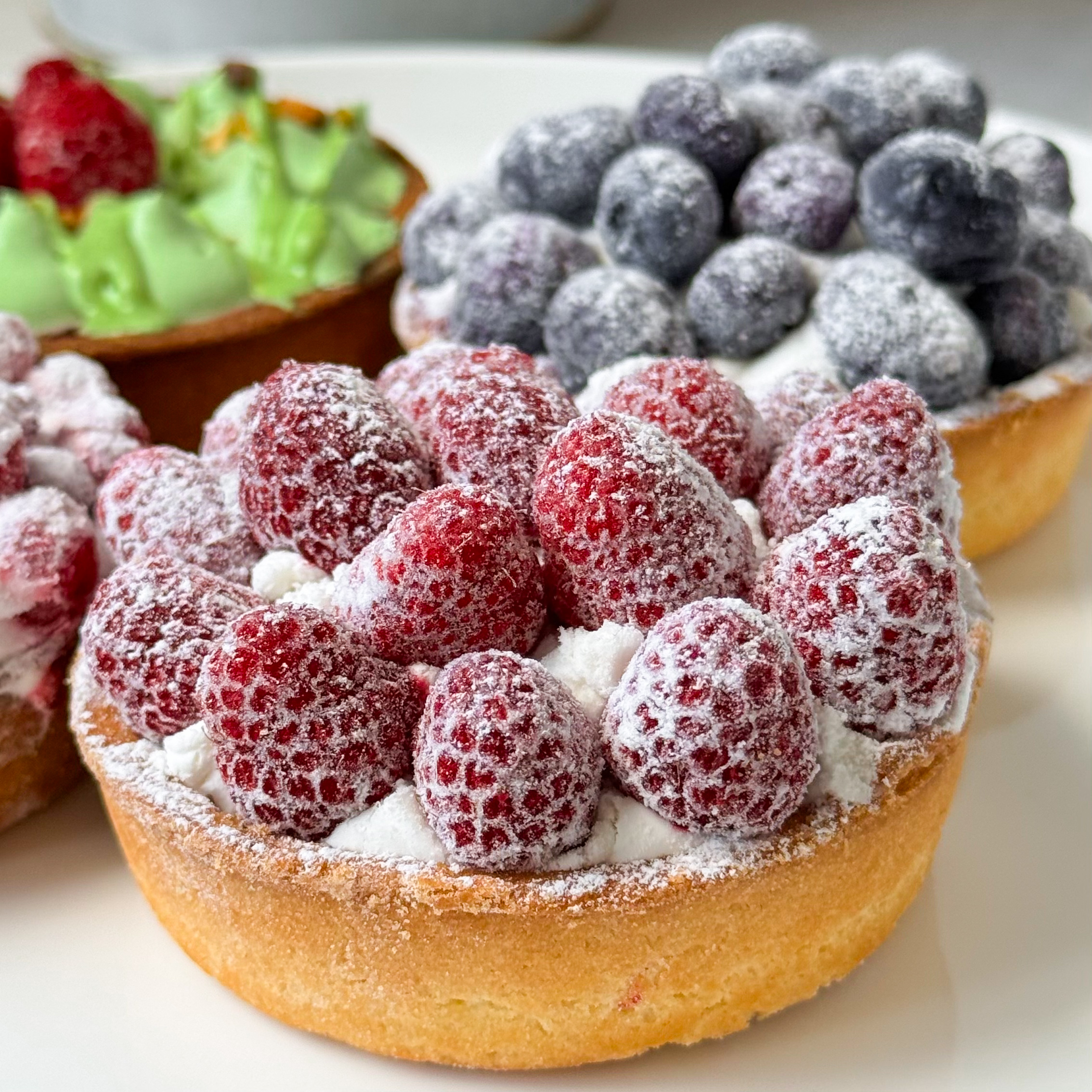 Тарталетка ассорти 4 порции: Тарталетка "Ягодная" смородиновая, Тарталетка Фисташковая, Тарталетка с голубикой, Тарталетка малиновая изображение 2