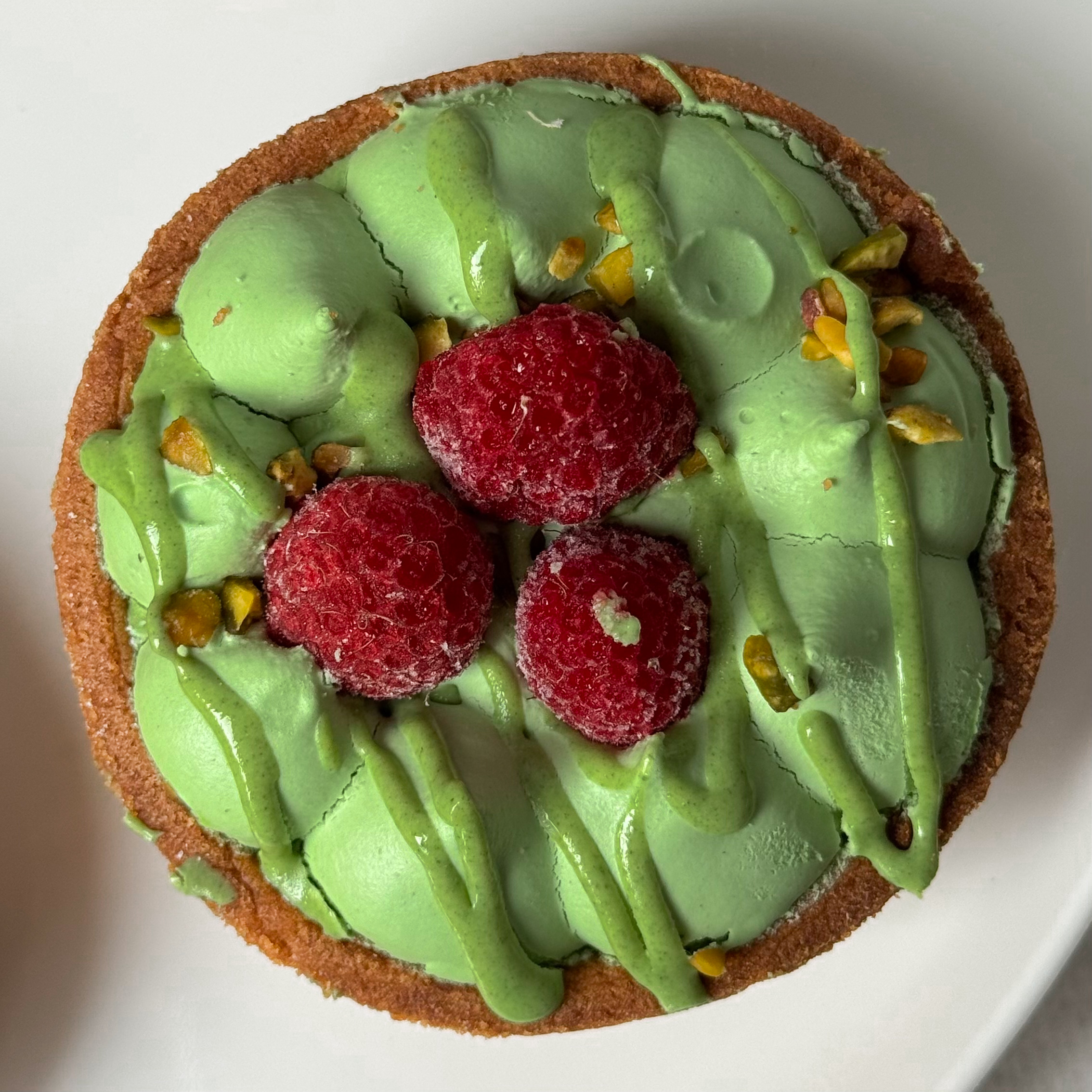 Тарталетка ассорти 4 порции: Тарталетка "Ягодная" смородиновая, Тарталетка Фисташковая, Тарталетка шоколадная с вишней, Тарталетка карамельно-ореховая изображение 6