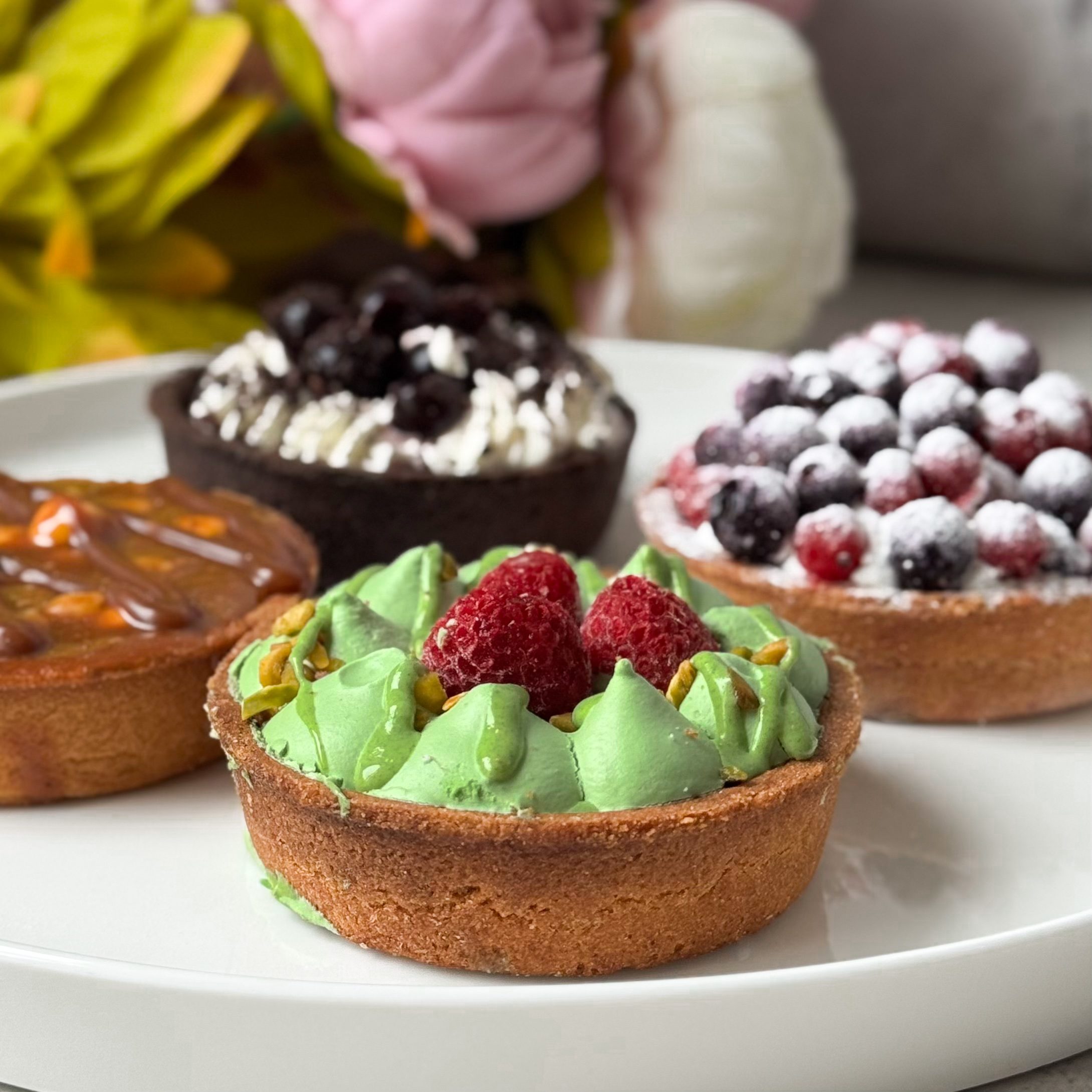 Тарталетка ассорти 4 порции: Тарталетка "Ягодная" смородиновая, Тарталетка Фисташковая, Тарталетка шоколадная с вишней, Тарталетка карамельно-ореховая изображение 10