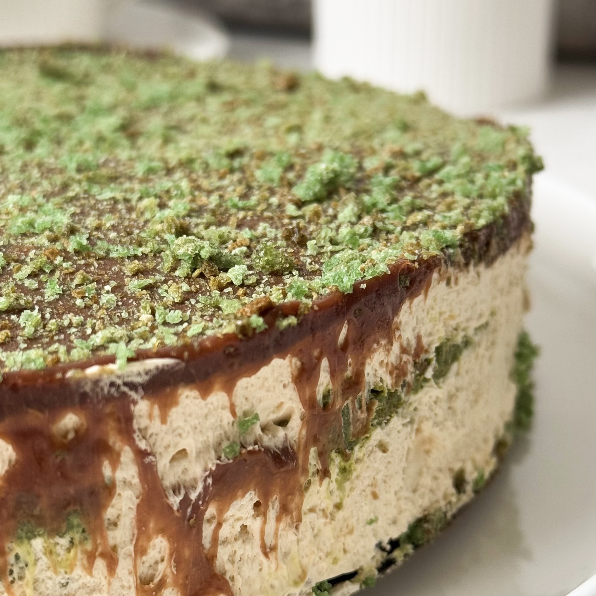 Торт "Дубайский шоколад" (не нарезан) изображение 3