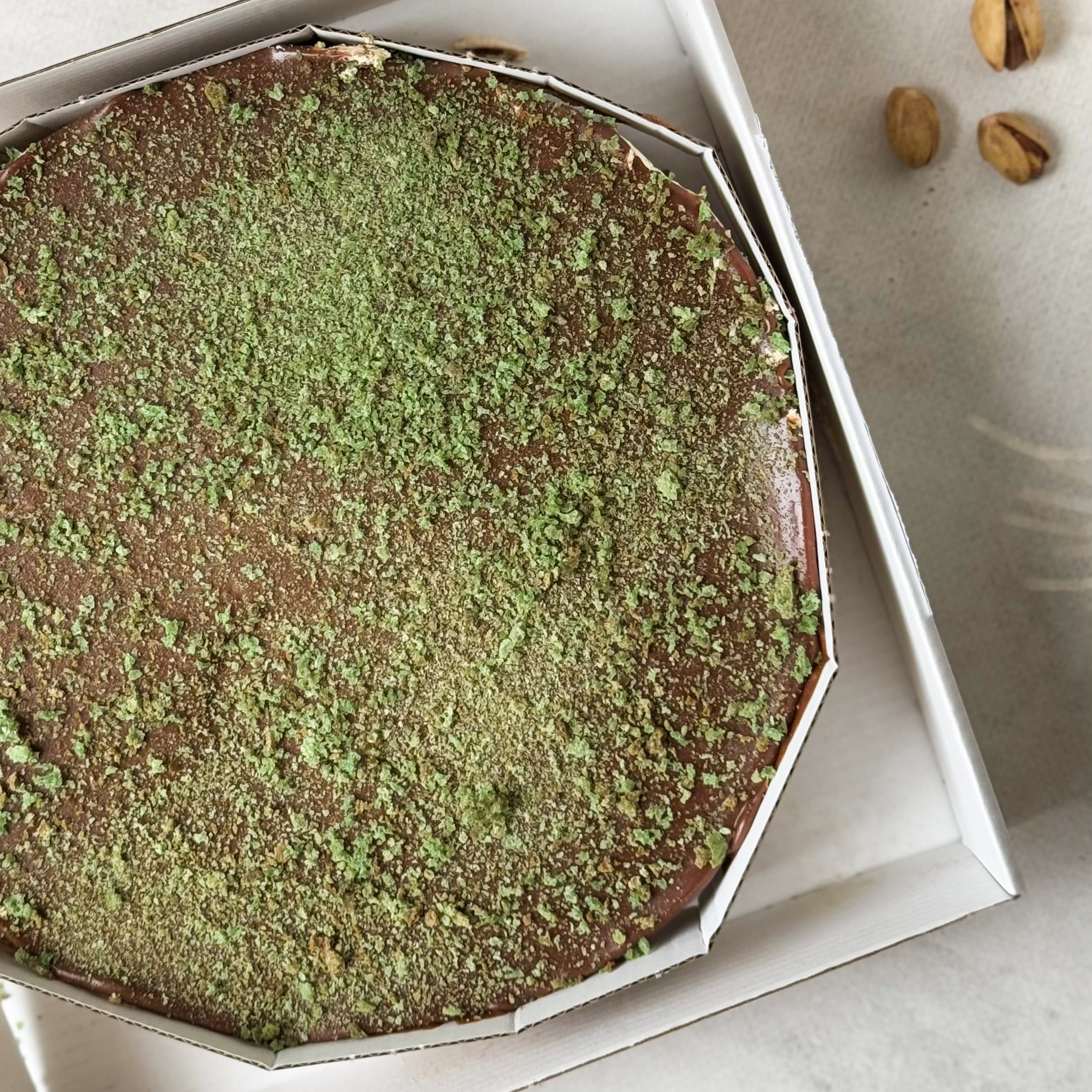 Торт "Дубайский шоколад" (не нарезан) изображение 4