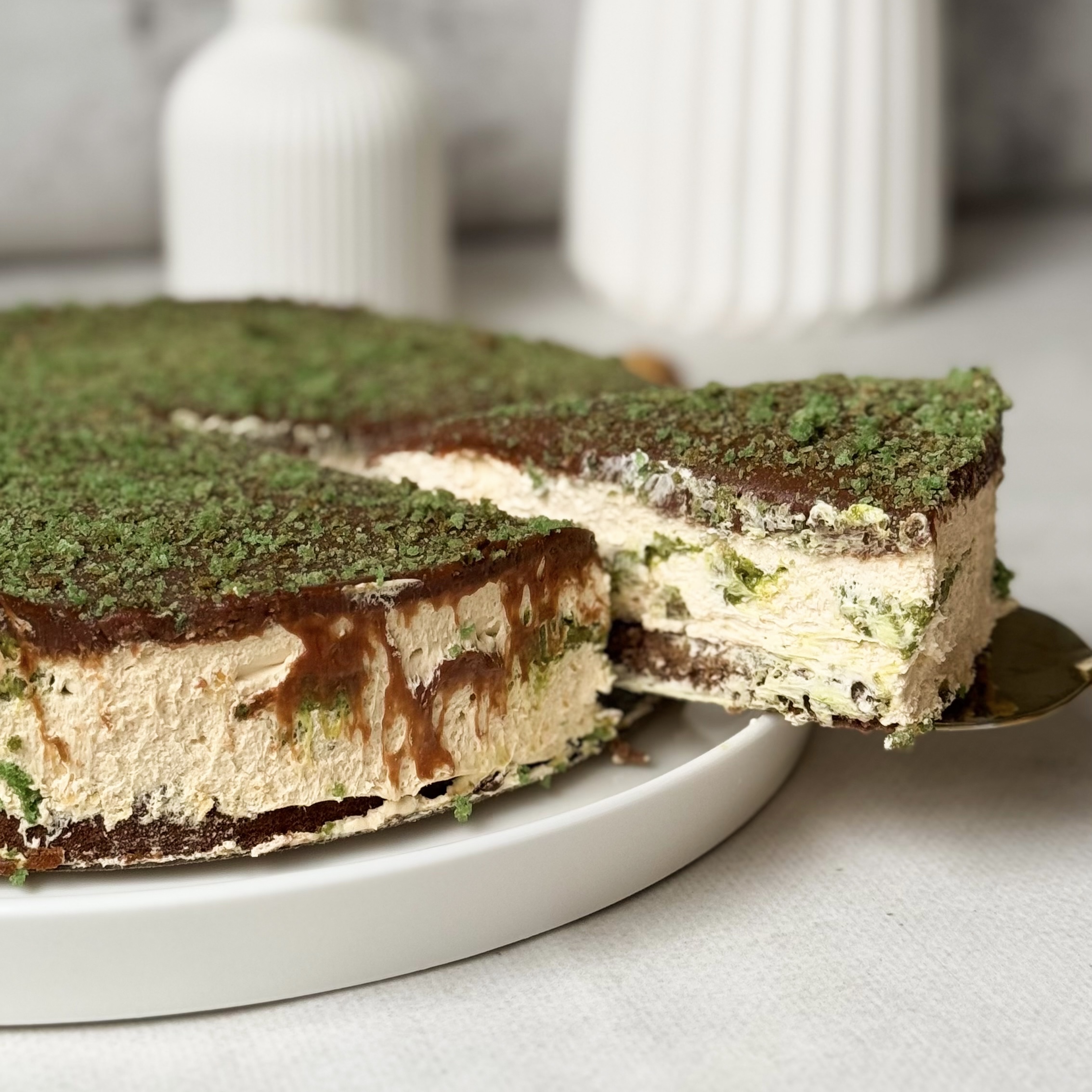 Торт "Дубайский шоколад" (не нарезан) изображение 7