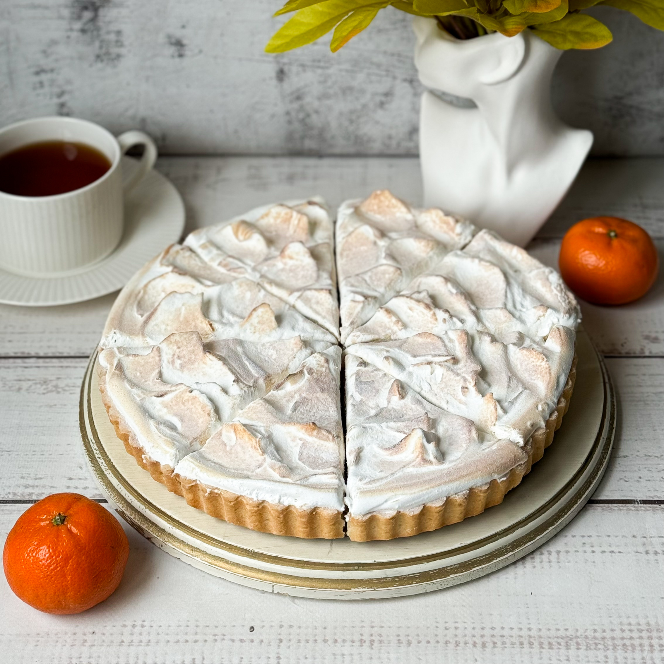 Песочный корж, конфитюр из марокканских мандаринов с цедрой, нежный заварной крем с бурбонской ванилью и шапочка из меренги изображение 5