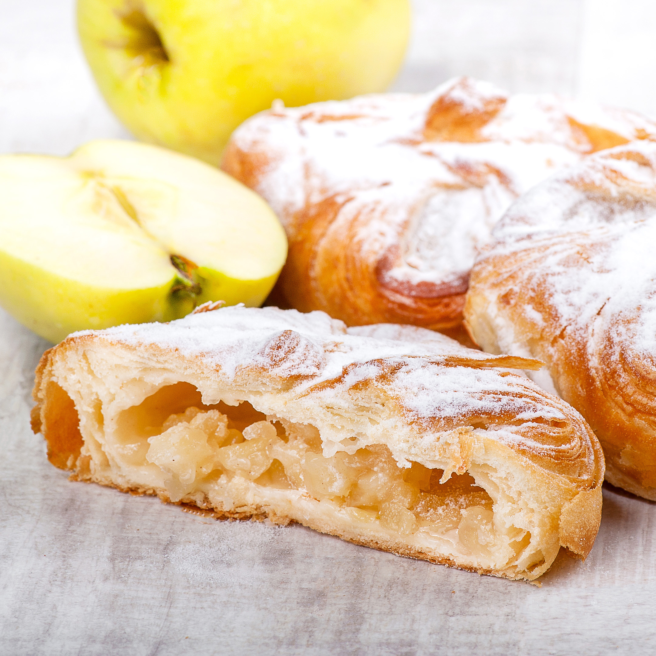 Турновер для выпекания с яблоком изображение 2