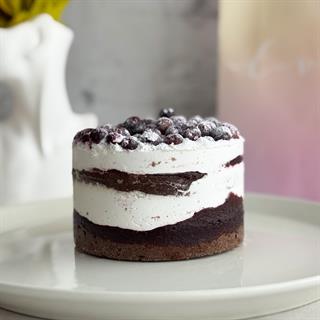 Бенто-торт с чёрной смородиной в индивид.упаковке