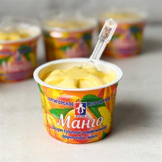 Десерт взбитый замороженный фруктово-ягодный в стакане с манго. Ложечка в комплекте.