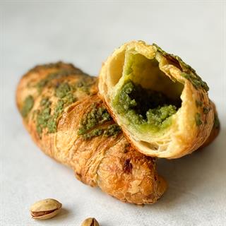 Круассан для выпекания с фисташковой начинкой