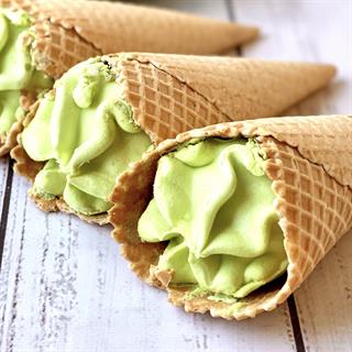 Мороженое «Гигантер» пломбир фисташковый в вафельном рожке 