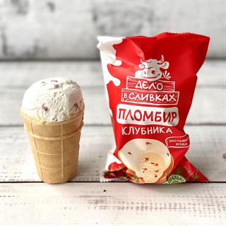 Мороженое в вафельном стаканчике Дело в сливках клубника