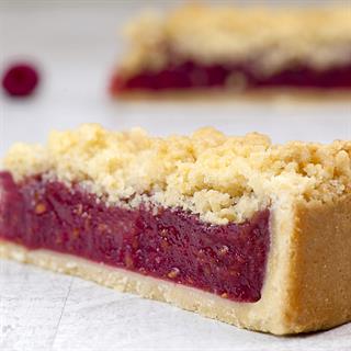 Песочный корж и начинка из спелой малины