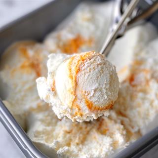 Пломбир с ароматом ванили и наполнителем "Манго" 12%