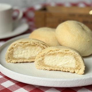 Идеальное сочетание нежного рассыпчатого теста и кремообразной творожной начинки. 