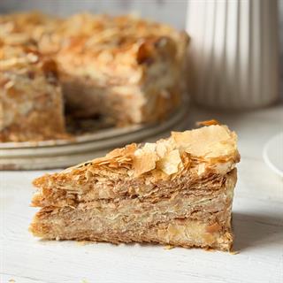 Нежнейшее сочетание слоёного теста и заварного крема