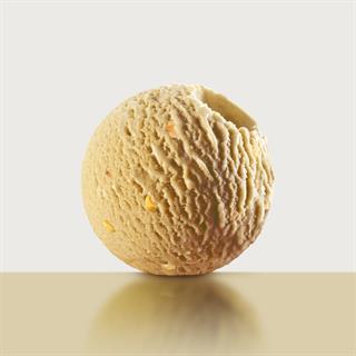 Замороженный десерт со вкусом изысканного фундука с хрустящими кусочками фундука